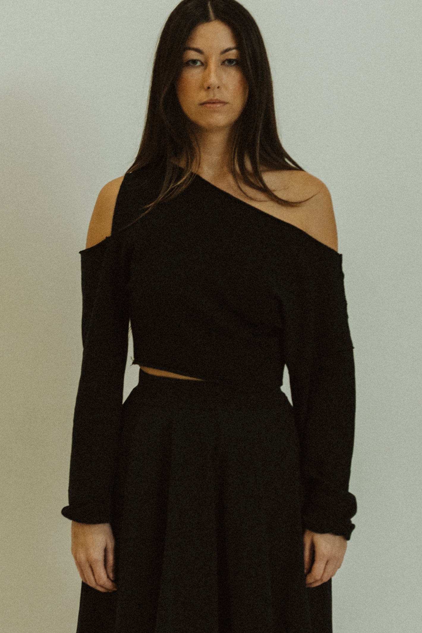 ASYMMETRICAL KNIT TOP