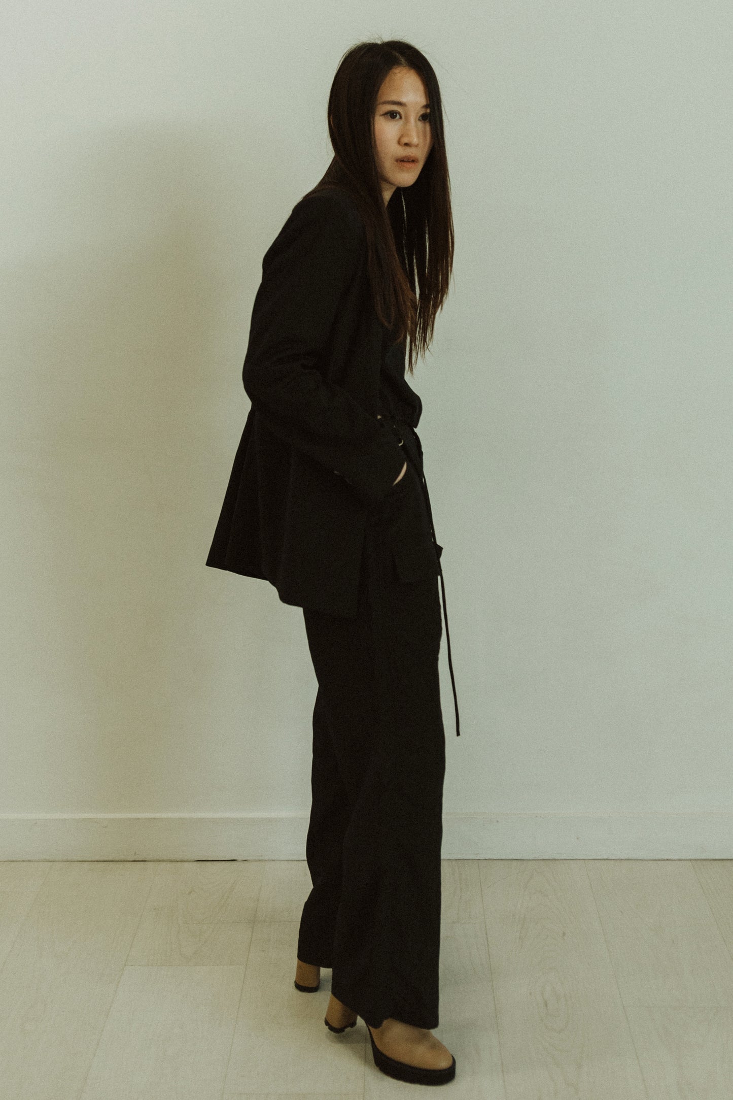 MODERN BLAZER